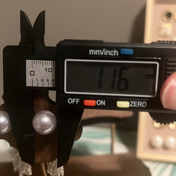 Glistening Vintage Gray Pearl Tassel Earrings - Picture 5 of 7